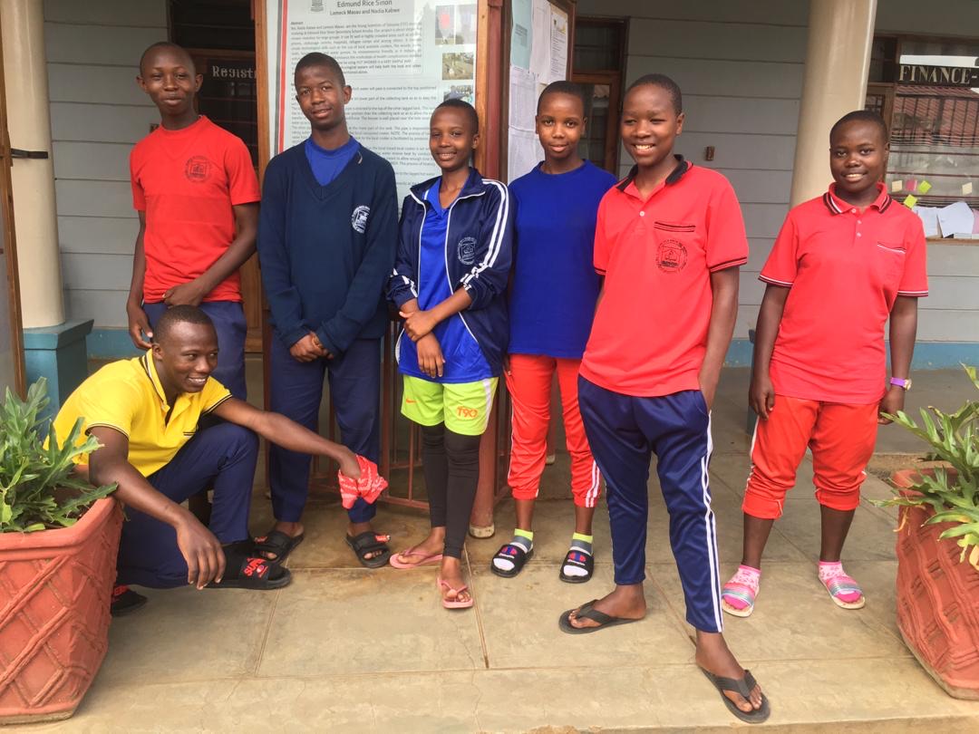 Aloisi, Mo, Living, Prisca, Nusra, Wilfred and Janeth at Edmund Rice Secondary School (2019)